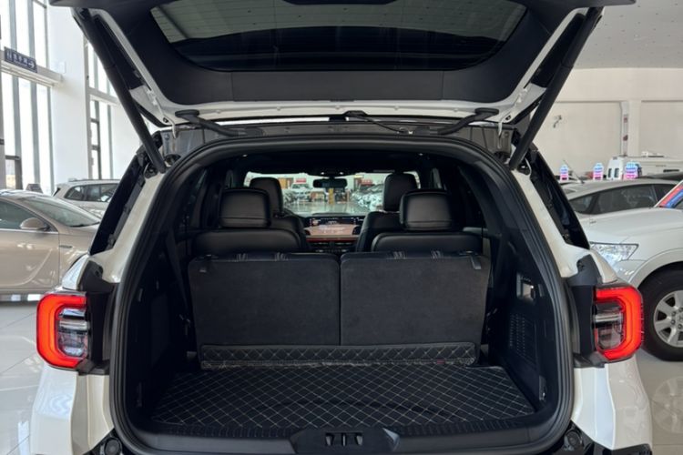 Used Ford Explorer 2023 EcoBoost 285 Kunlun Peak Edition 6-Seater
