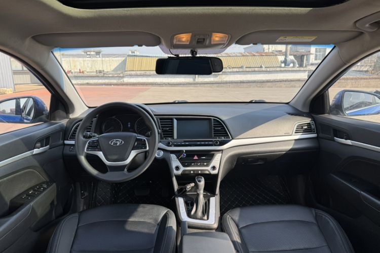 Used Hyundai Elantra (6th Generation / Lingdong) 2016 1.6L Automatic ZhiXuan – Elite Version Interior 2