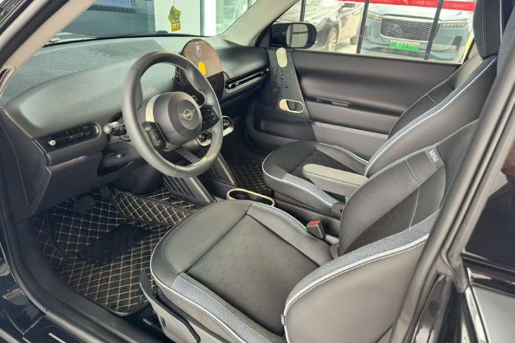 Used MINI Electric COOPER 2024 456km COOPER E Classic Edition