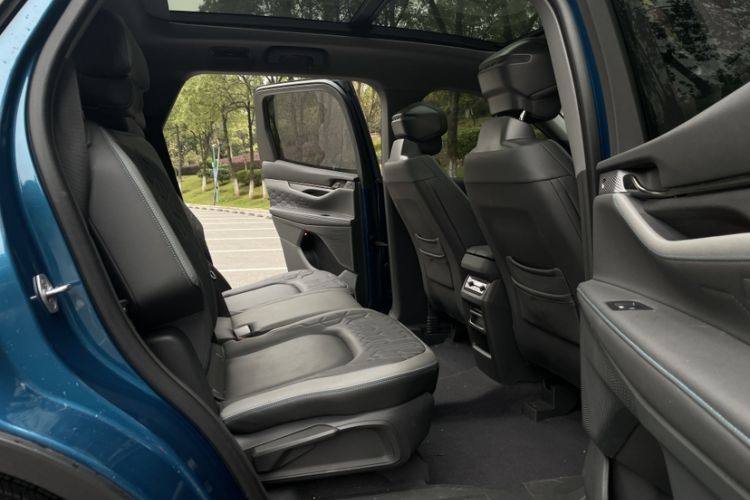 Used Ford Edge 2023 Ford Explorer L 2.0T EcoBoost Two-Wheel Drive 7-Seater Luxury Model