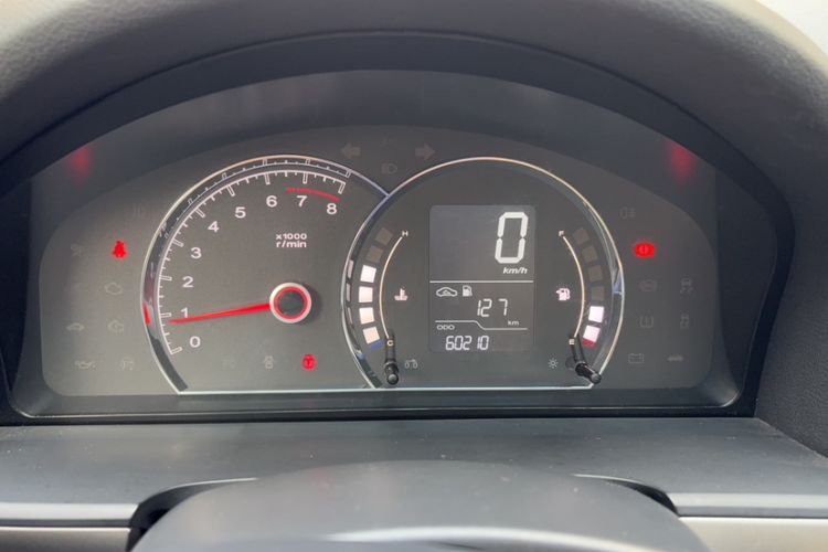 Used Roewe 350 2015 1.5L Manual Luxury Sunroof Edition