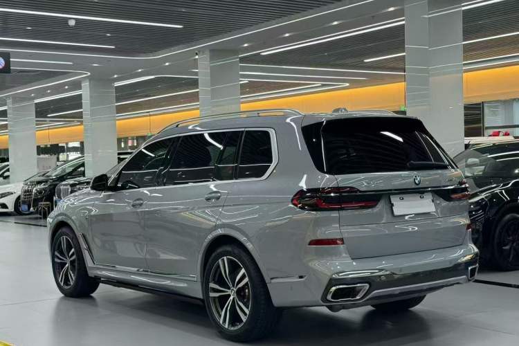 Used BMW X7 2023 xDrive40i Luxury M Sport Package