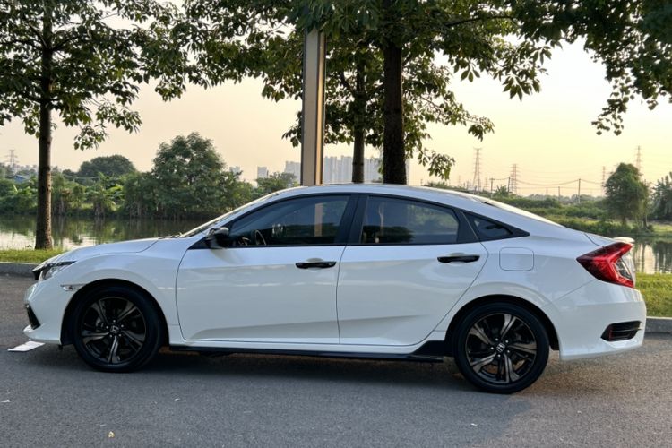 Used Honda Civic 2019 220TURBO CVT Dynamic Edition China VI Emission Standard