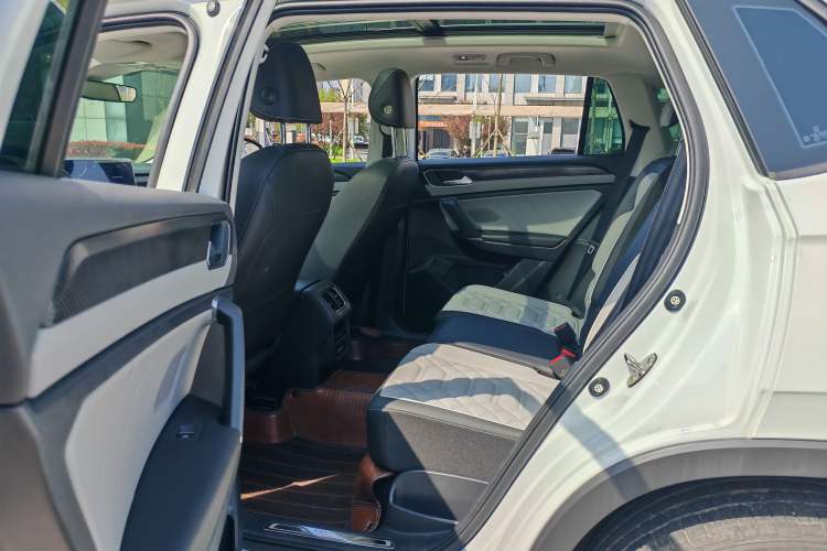 Used Volkswagen Tayron 2024 330TSI Two-Wheel Drive Luxury Plus Advanced Version
