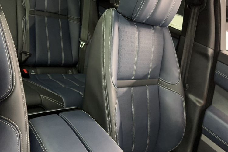 Used Land Rover Range Rover Velar 2023 250 PS Ebony Black Limited Edition