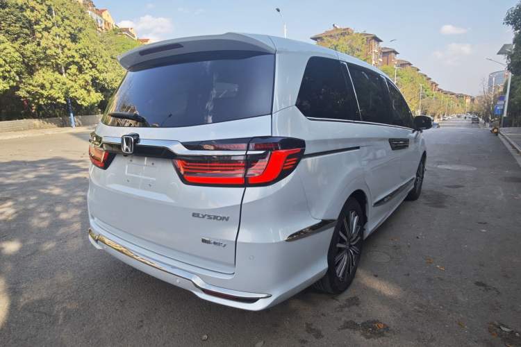 Used Honda Elysion 2024 2.0L eHEV Luxury Edition