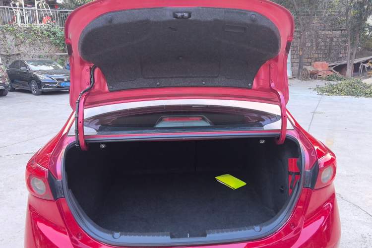 Used Mazda Mazda 3 Axela 2017 Sedan 1.5L Automatic Luxury Model Emission Standard China V