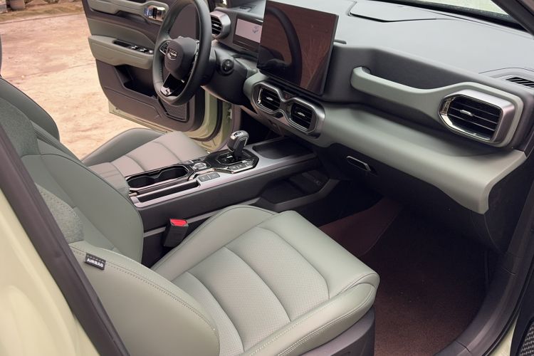 Used Geely Auto Cowboy 2025 1.5TD Fun-Offroad Version
