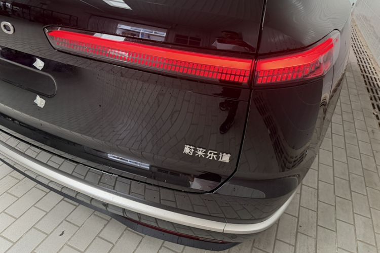 Used ONVO Luxeed L90 2025 Model—Ultra Six-Seater Version
