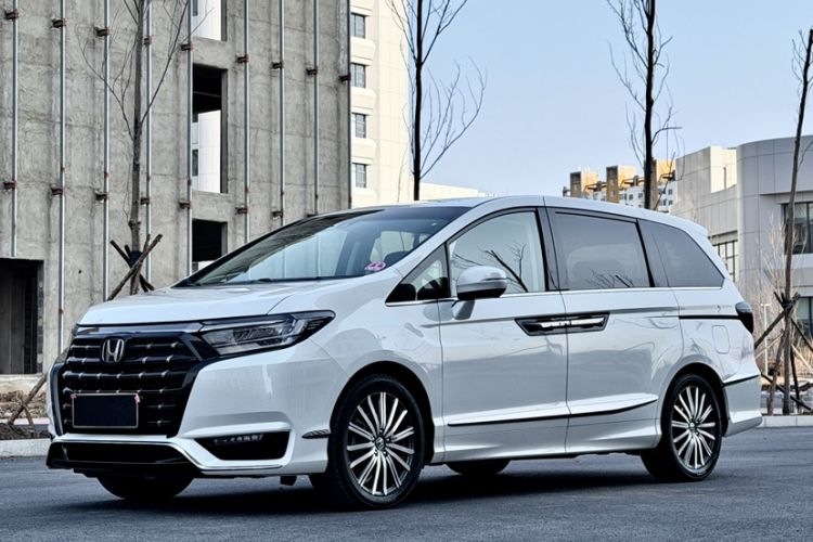 Used Honda Elysion 2022 2.0L eHEV Luxury First Edition