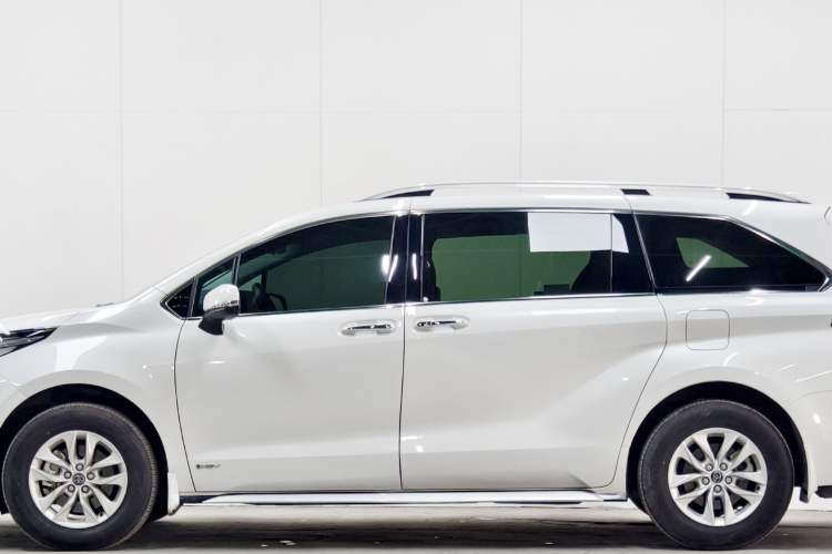 Used Toyota Granvia 2024 2.5L Hybrid Comfort Edition