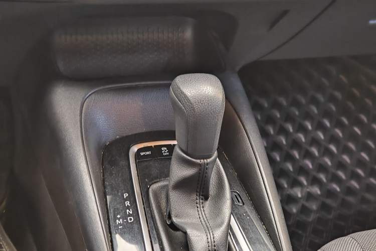 Used Toyota Levin 2022 Facelift TNGA 1.5L CVT Progressive Edition Gear Lever