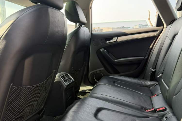 Used Audi A4 2014 40 TFSI allroad quattro plus version