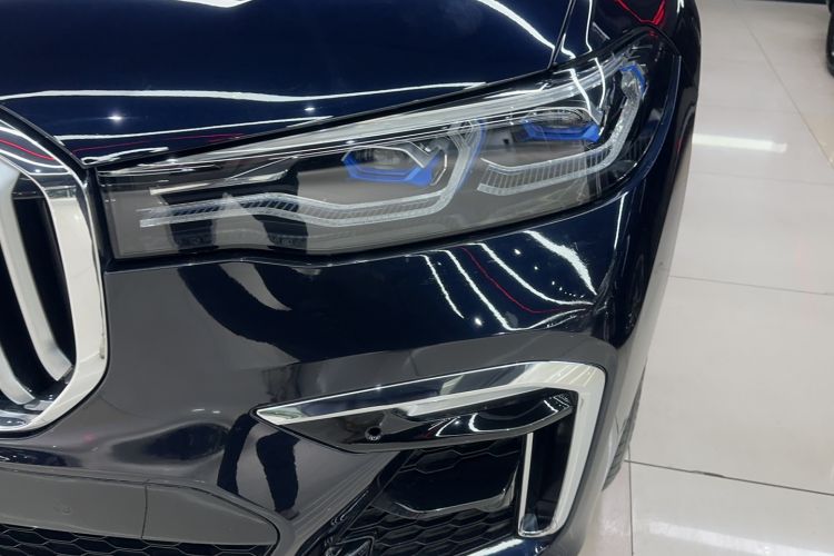 Used BMW X7 2021 Restyled xDrive40i Luxury Version with M Sport Package
