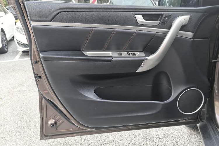 Used Haval H6 2015 Sport Edition 1.5T Automatic Two-Wheel Drive Luxury Model