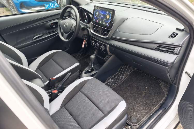 Used Toyota YARiS L Zhi Xuan 2021 X-Trail 1.5L CVT Leading Edition Interior 2