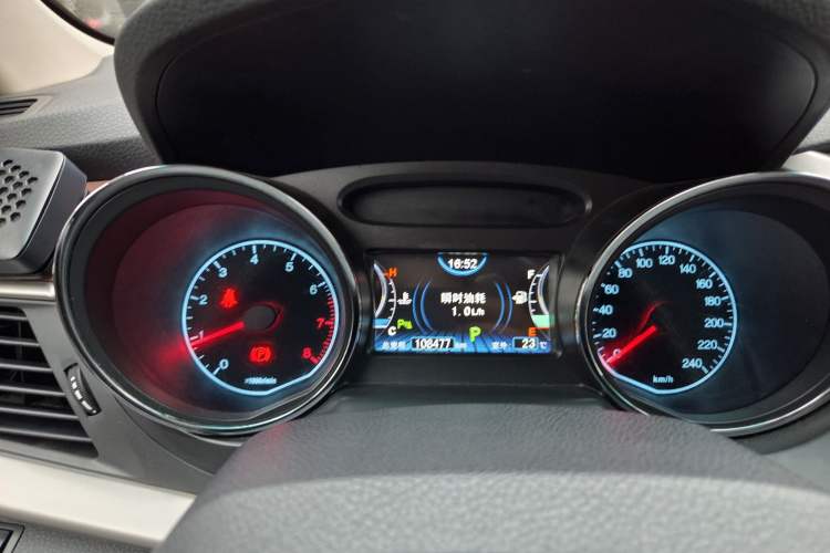 Used BYD G5 2014 1.5TID Automatic Flagship Model
