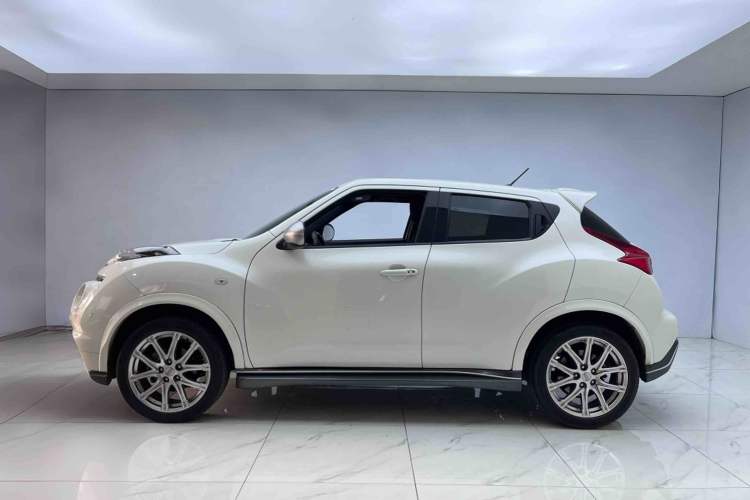 Used Infiniti ESQ 2014 1.6L Spontaneous Edition