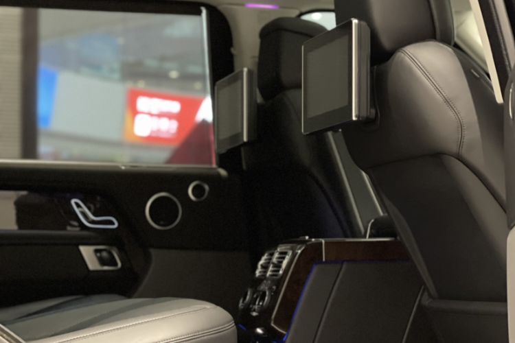 Used Land Rover Range Rover 2021 3.0 L6 Century Extended Classic Edition
