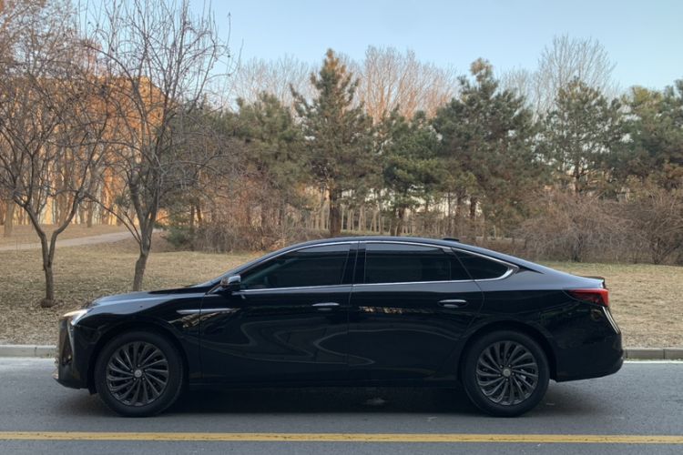 Used Buick LaCrosse 2025 28T Platinum Edition

