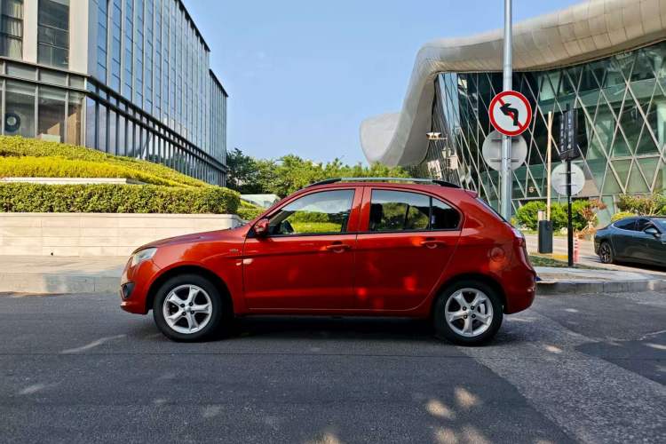 Used FAW Xiali N7 2013 1.3L Manual Luxury Model
