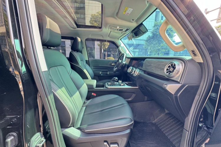 Used Tank 300 2024 2.0T Conqueror Right Front Seat