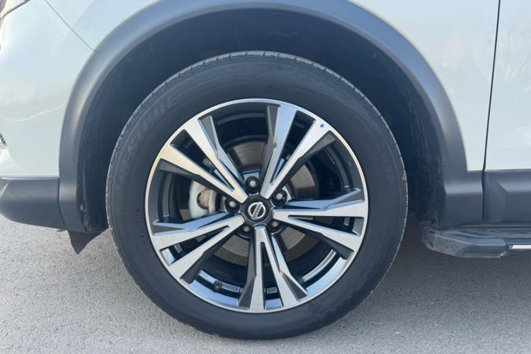 Used Nissan Qashqai 2022 2.0L CVT XV Premier Luxury Edition Exterior 5