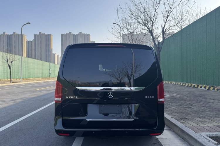 Used Mercedes-Benz V-Class 2022 V 260 L Long Wheelbase Prestige Edition Exterior 4