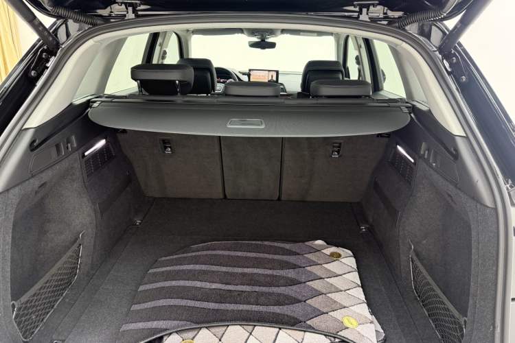 Used Audi Q5L 2022 Updated 40T Luxury Dynamic Edition Trunk