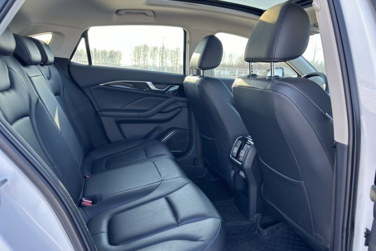 Used Bestune B70 2025 Dragon Edition 1.5T Enjoyment Model
