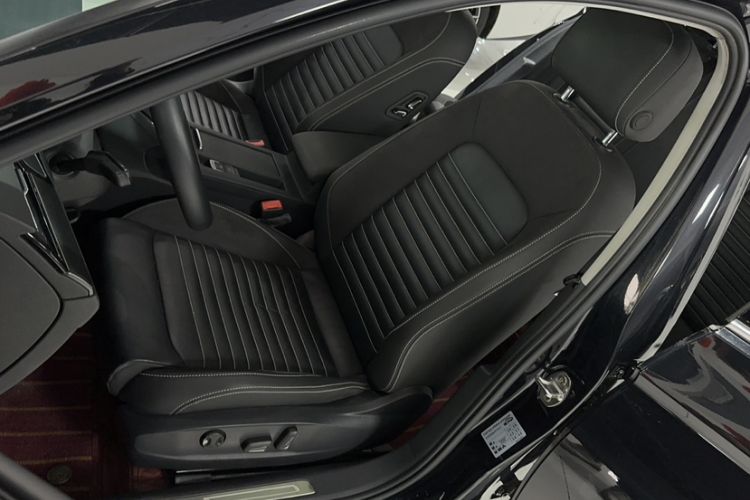 Used Volkswagen Magotan 2020 330TSI DSG Leading Model
