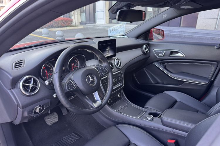 Used Mercedes-Benz CLA 2018 CLA 200 Style Edition Interior 5