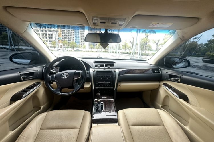 Used Toyota Camry 2016 2.0G 10th Anniversary Leading Edition