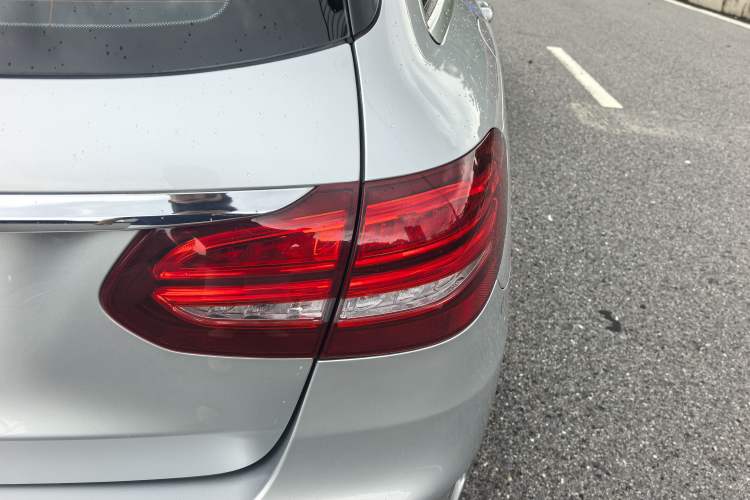 Used Mercedes-Benz C-Class 2015 C 200 station wagon