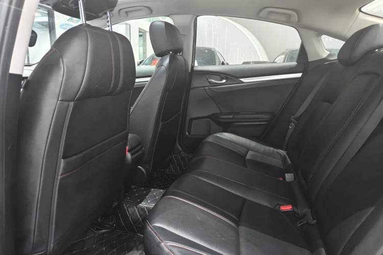 Used Honda Civic 2016 220TURBO CVT Luxury Edition
