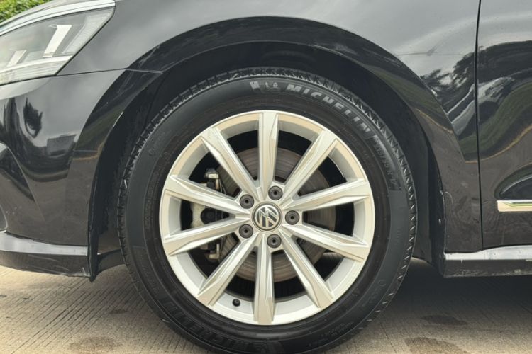 Used Volkswagen Passat 2017 280TSI DSG Luxury Edition Exterior 10