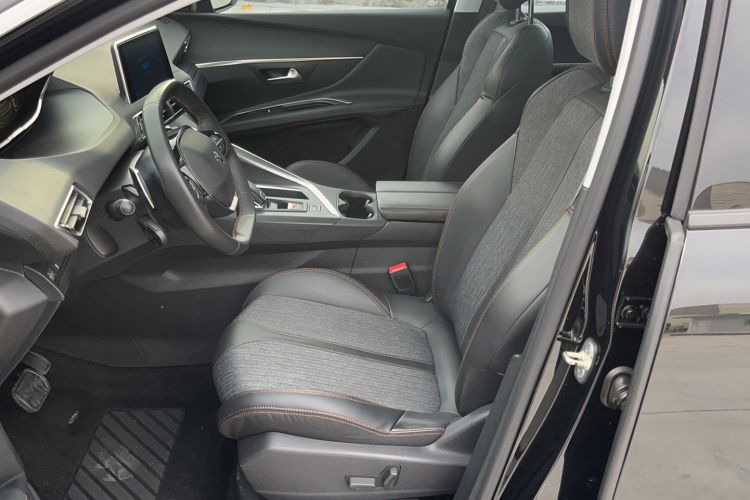 Used Peugeot 5008 2017 380THP 7-Seater Elite Edition Left Front Seat