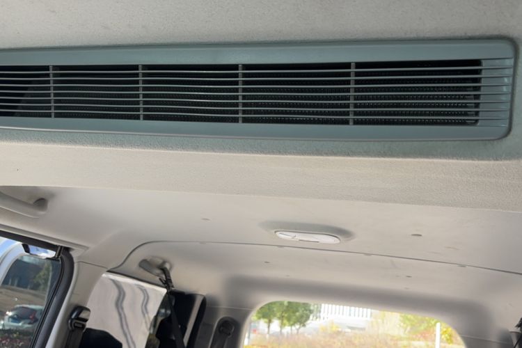 Used JAC Refine M3 2023 PLUS 1.5T 7/8-seater Smart Connectivity Version