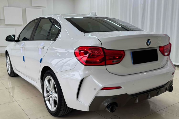 Used BMW 1 Series 2021 120i M Sport Night Edition Exterior 2