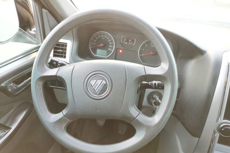 Used Foton Scenic G5 2022 2.0L Gasoline Commercial Version Open-Window 5/6-Seater 1TZS
