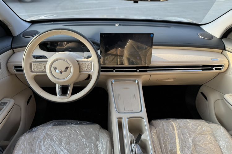 Used Wuling Bingo S 2025 Model 325km Deluxe Edition