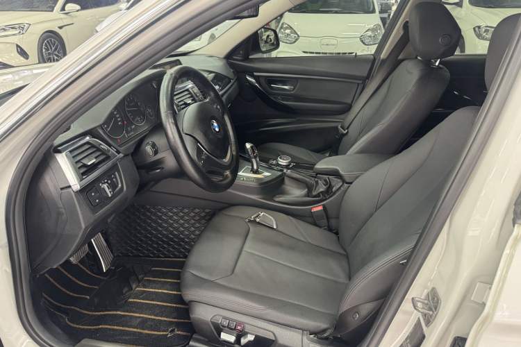 Used BMW 3 Series 2017 318Li Fashion Model
