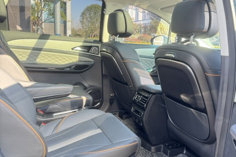 Used FORTHING Yacht 2022 1.5T DCT Chasing-the-Waves Edition