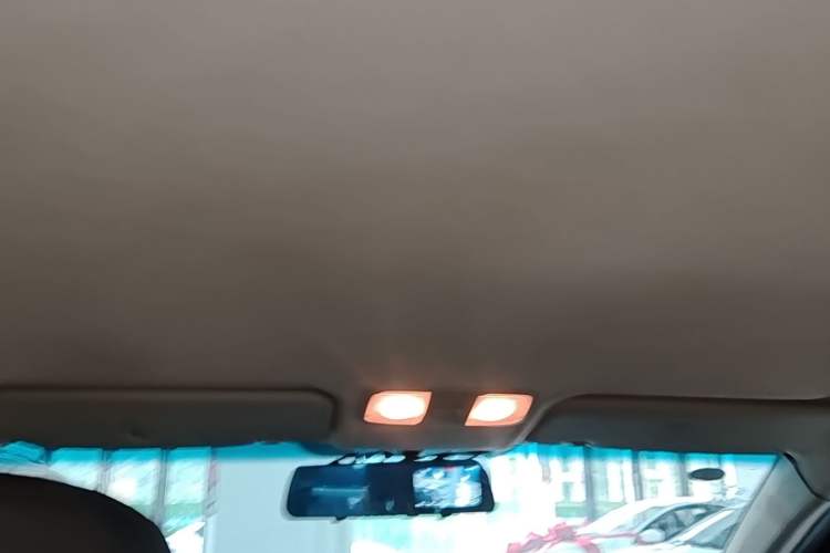 Used Kia K2 2015 Sedan 1.4L MT GLS
