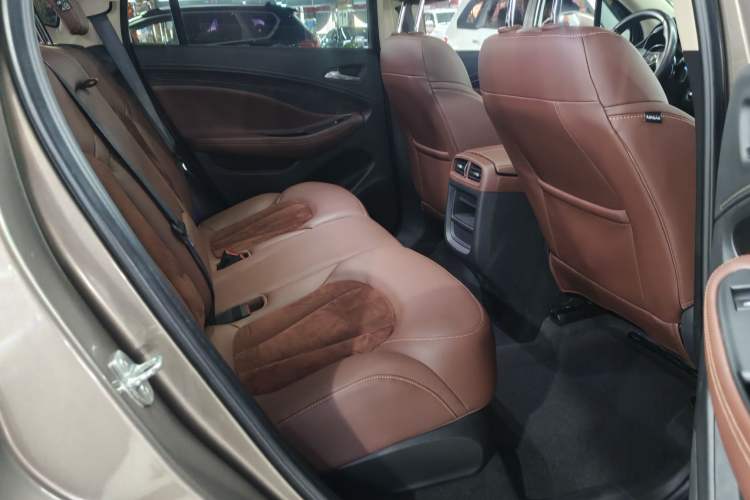 Used Buick Envision 2016 20T Two-Wheel-Drive Elite Model
