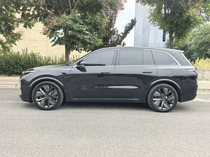 Used Li Auto L8 2024 Pro Model — 33