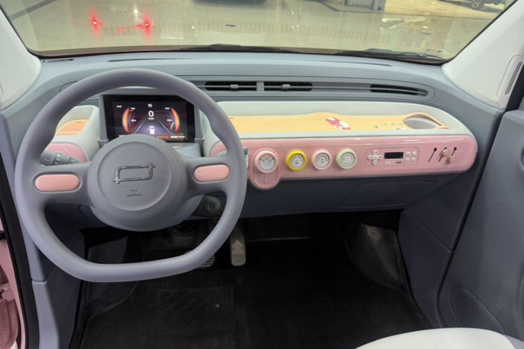 Used Bestune Pony 2024 170km Vitality Horse Interior 1