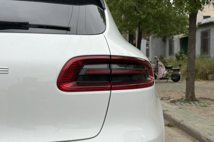 Used Porsche Macan 2016 Macan 2.0T