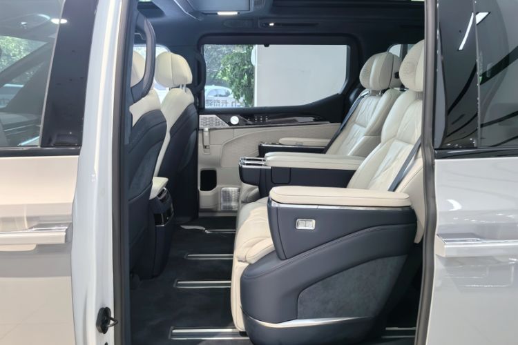 Used Zeekr 009 2024 Six-Seat Executive Version 4WD 108 kWh