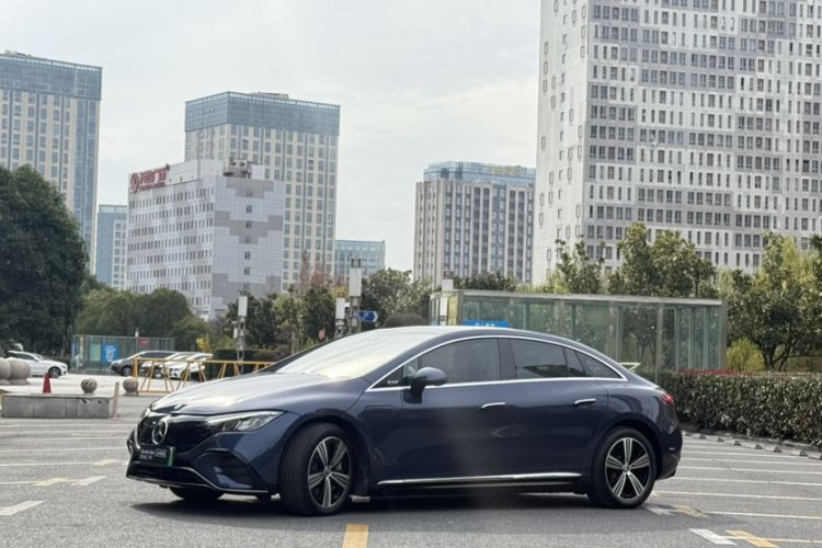 Used Mercedes-Benz EQE 2025 500 4MATIC Luxury Edition